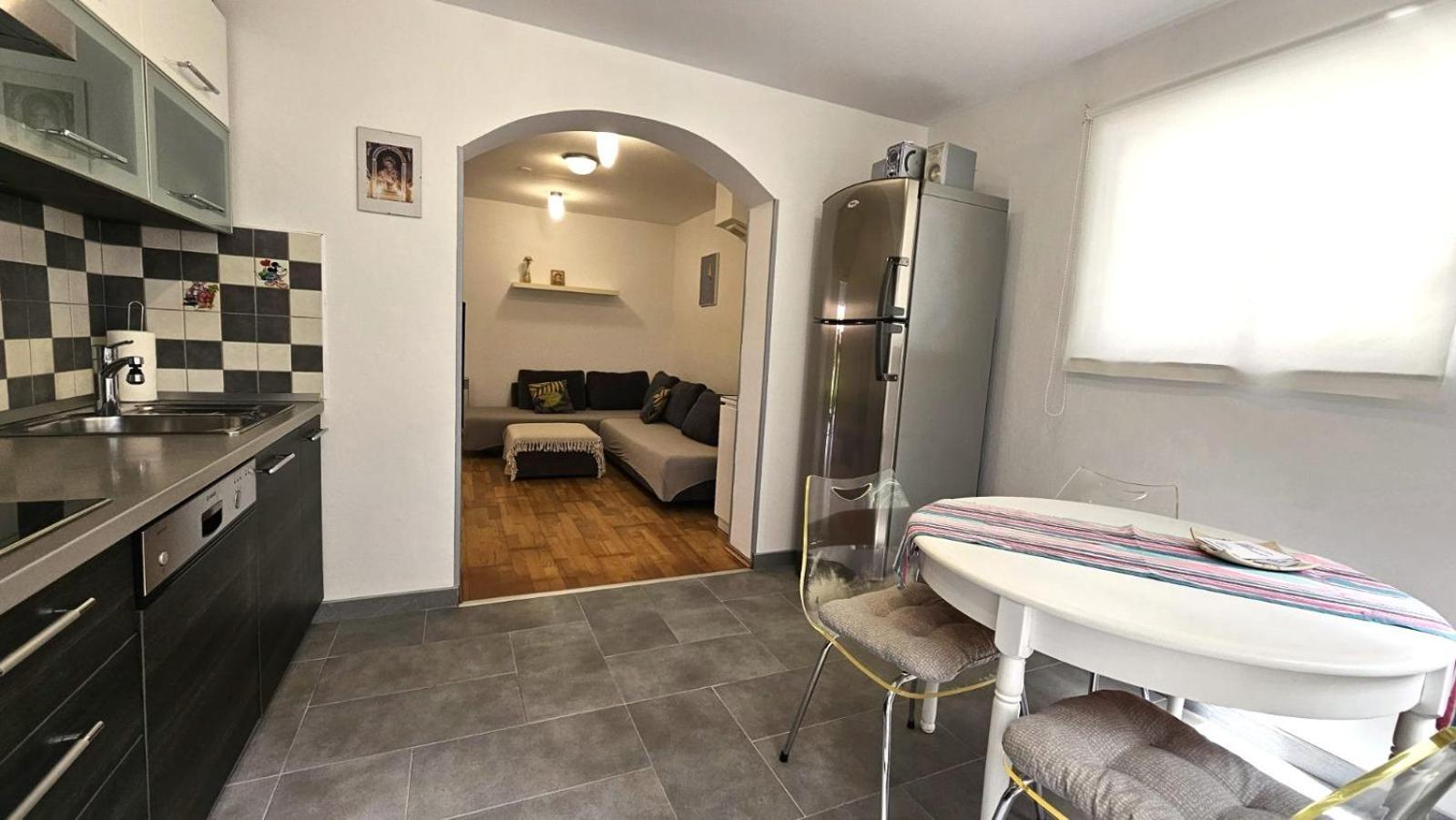 Apartment With Garden In Barbariga Extérieur photo