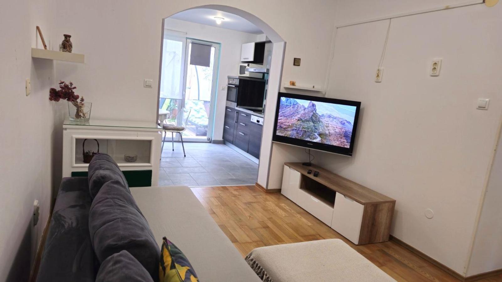 Apartment With Garden In Barbariga Extérieur photo